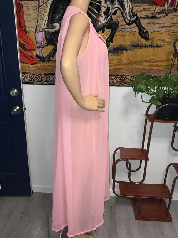 Vintage Sheer Bubblegum Pink 50's Nightgown - image 4