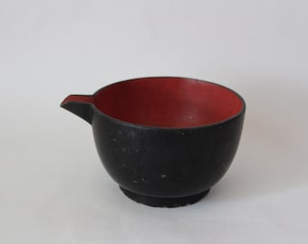 Vintage Japanese Lacquered Serving Bowl / Katakuchi