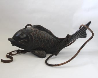 希少なアンティークの囲炉裏自在鉤 - 手彫りの木製囲炉裏鉤、魚の