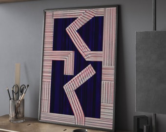 Op de afbeelding: Abstracte kunstprint met een geometrisch ontwerp in tinten roze, rood en wit op een donkerblauwe achtergrond. De print is ingelijst in zwart.