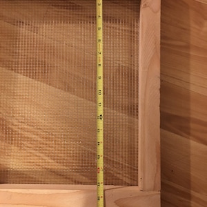 Soil Sifter/Garden compost sifter/Wood 1/4 Galvanized mesh wire sifter outdoor tools/sieve/varying sizes and thickness