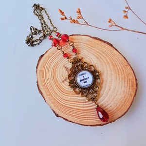 schriftketting voor vrouwen, Angstig en prachtig gemaakt