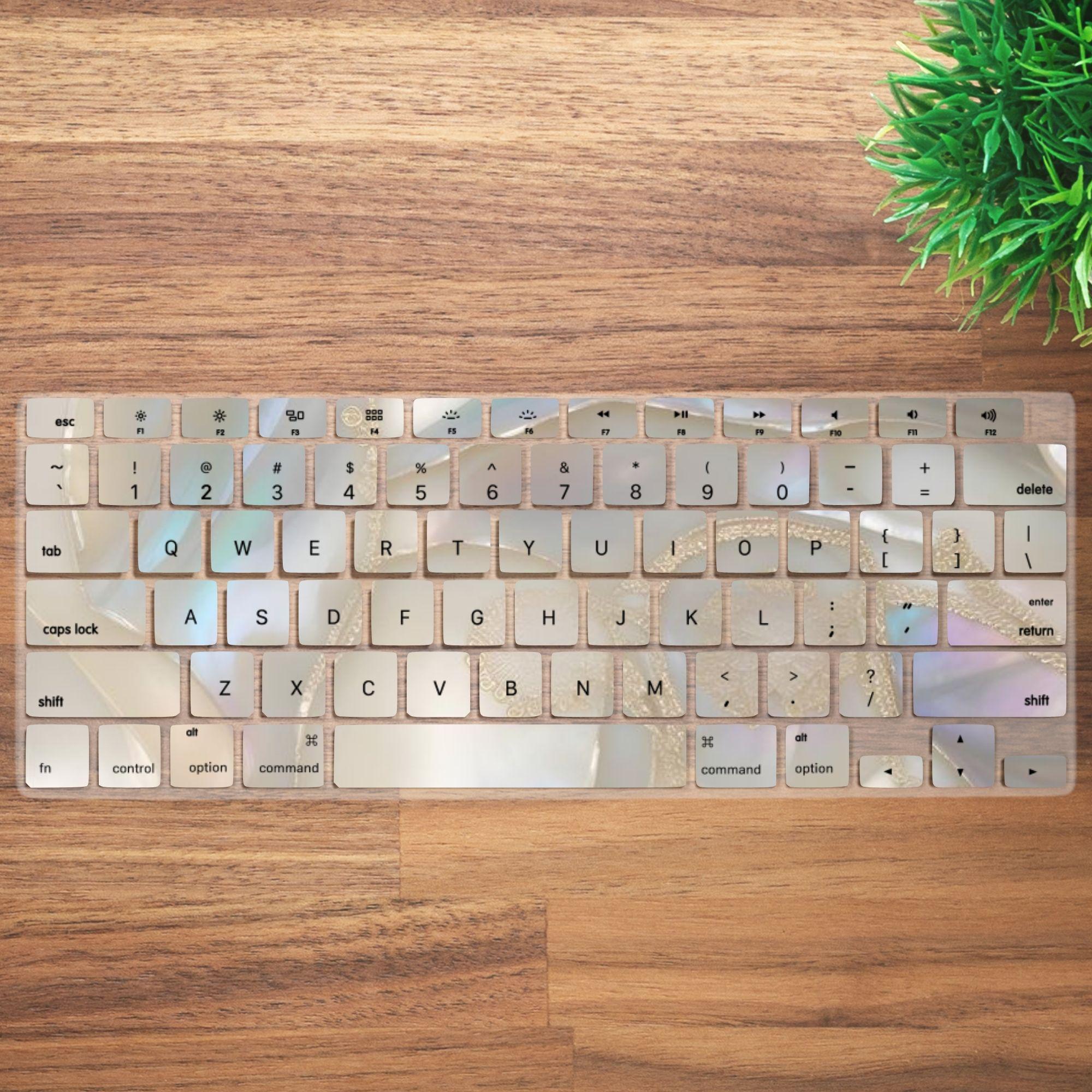 キュートなパール柄キーボードカバー。MacBook Pro 13 14 16インチ 