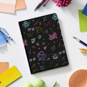 Jinx Graffiti Aesthetic iPad Hülle für iPad Pro 13 12 11, iPad Air 13", iPad Air 5 4, iPad 10 9, Schutzhülle mit Stiftschlitz