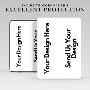 Puede incluir: Dos fundas de tel&eacute;fono blancas con texto negro. El texto de la funda de la izquierda dice "Your Design Here". El texto de la funda de la derecha dice "Your Design Here" y "Send Us Your Design".