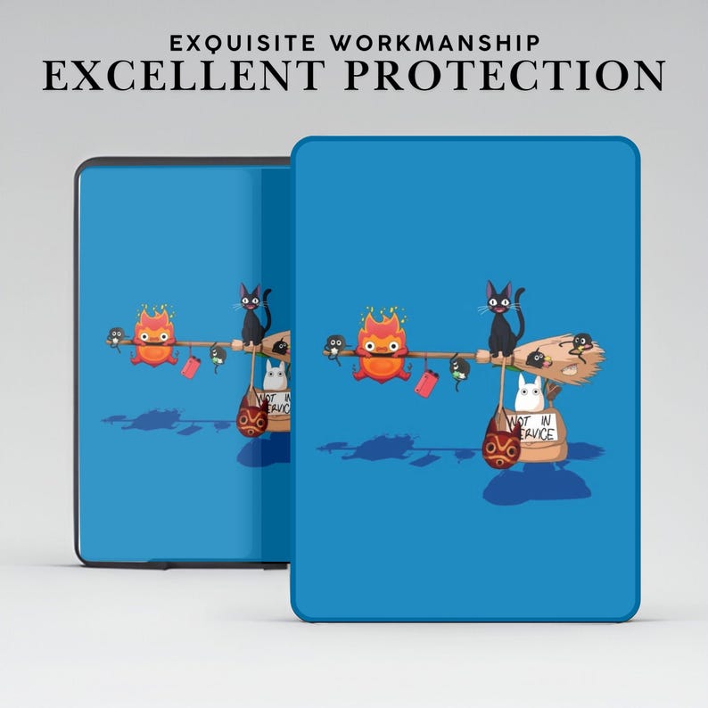 Puede incluir: Una funda de tel&eacute;fono azul con una imagen de dibujos animados de un gato negro, un esp&iacute;ritu de fuego rojo y un gato blanco montando una escoba con el texto "Not in service" en una caja.