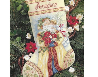 Calza della Befana per Natale realizzata a punto croce e personalizzata come regalo di Natale, realizzata su ordinazione da NatalieARTEmbroidery.