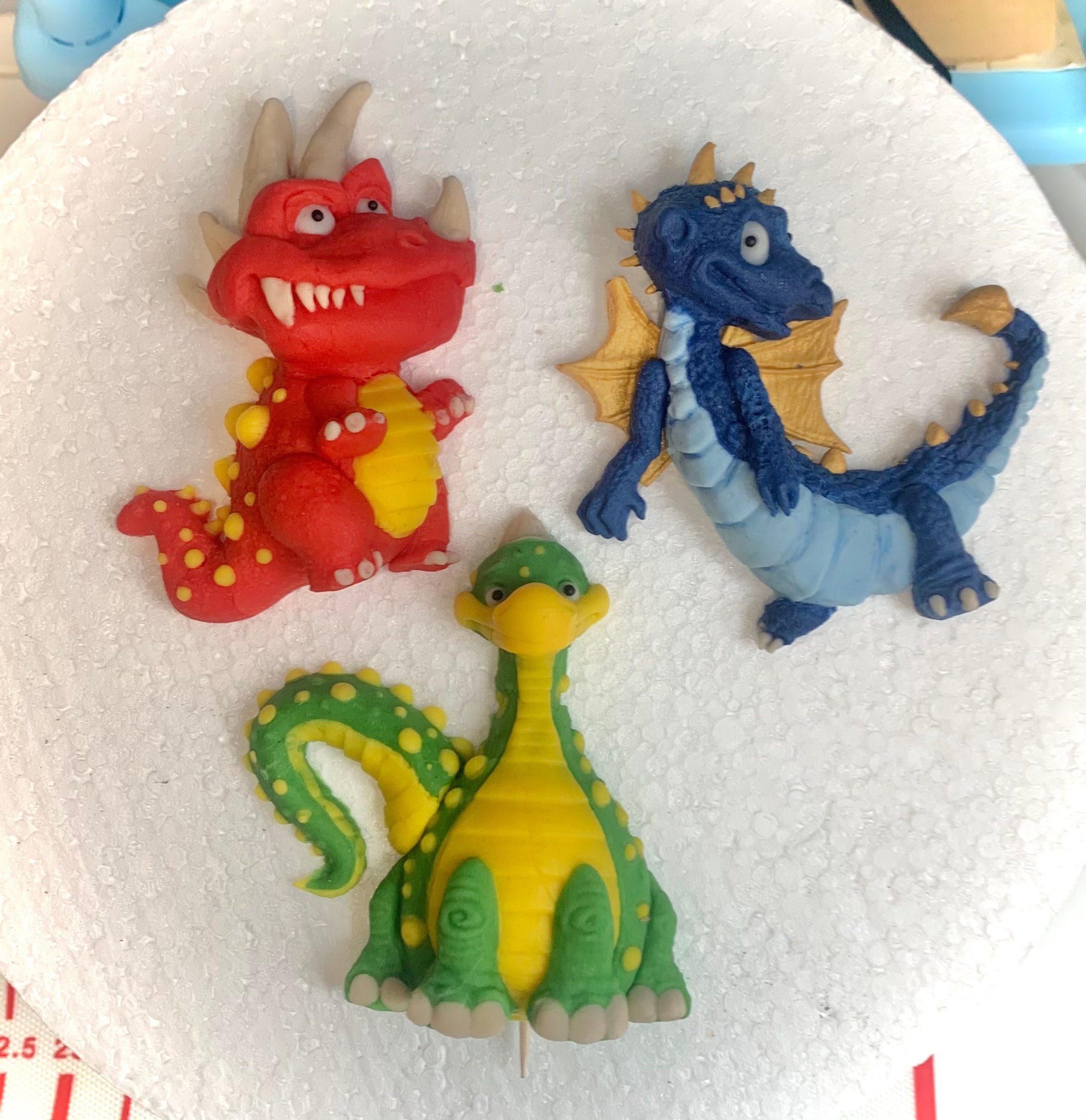Dinosaurs 2D Handmade Personalised Edible Sugracraft Cake Topper Decoration 