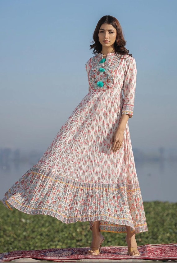 Buy Kurtas for Women, Cotton Kurta for Women Online at Fabindia