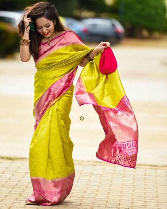 Black Colour Kanchipuram Blend Handloom Weaving Silk Saree - DWITI CREATION  - 3799049