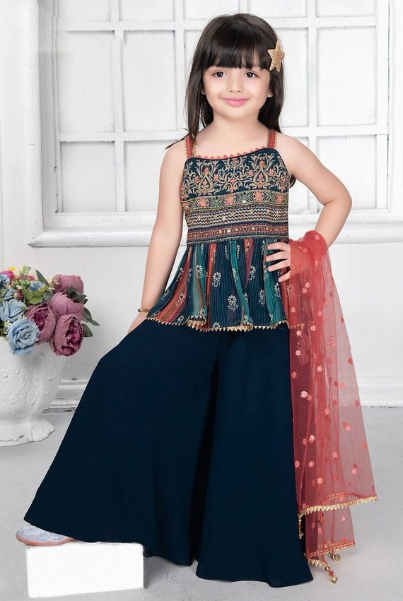 Buy LIBAS Womens Solid A-line Kurta With Palazzo Pants | Shoppers Stop