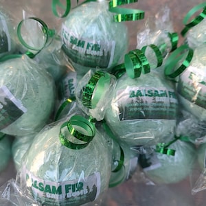 BALSAM FIR Christmas Bath Bomb | Large 5 oz Winter Holiday Tub Fizzy | Evergreen Scented Stocking Stuffer Gift | Pine Forest Theme Bath Bomb