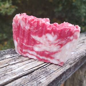 CHRISTMAS CANDY CANE Premium Homemade Soap Bar made with pure peppermint essential oil 4oz