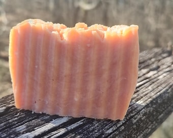 GEORGIA PEACH Handgemachte Seifenleiste • Duftende Seife von frischem Pfirsich • Sommer Früchte Bad • Handwerkliche Körperseife • Unisex Geschenk