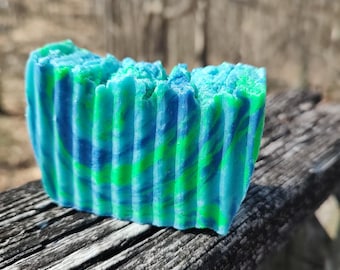 Jabón artesanal SOUTH BEACH SPLASH - Cáscara de cítricos, brisa marina y ámbar - Jabón hecho a mano - Gel de ducha de origen vegetal