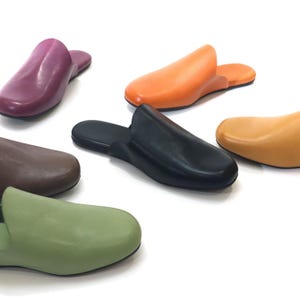 Round-headed relaxed versatile women's slip-on flat sandals，genuine cowhide leather
