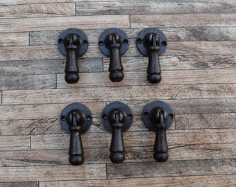 6 Pcs Vtg Cast Iron Drawer Cabinet Cupboard Door Gate Trunk Pull Drop Back Plate Knobs Handles Pulls Latch Tools Farm Barn House Decor