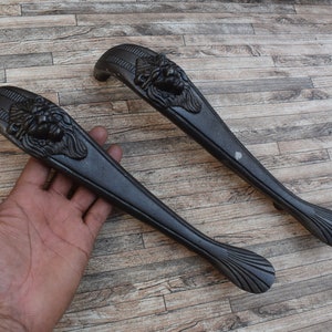 2 Pcs Vintage Type Cast Iron Large Lion Face Design Handles Front Door Gate Cupboard Cabinet Pulls Handles Farm Barn House Kitchen Decor