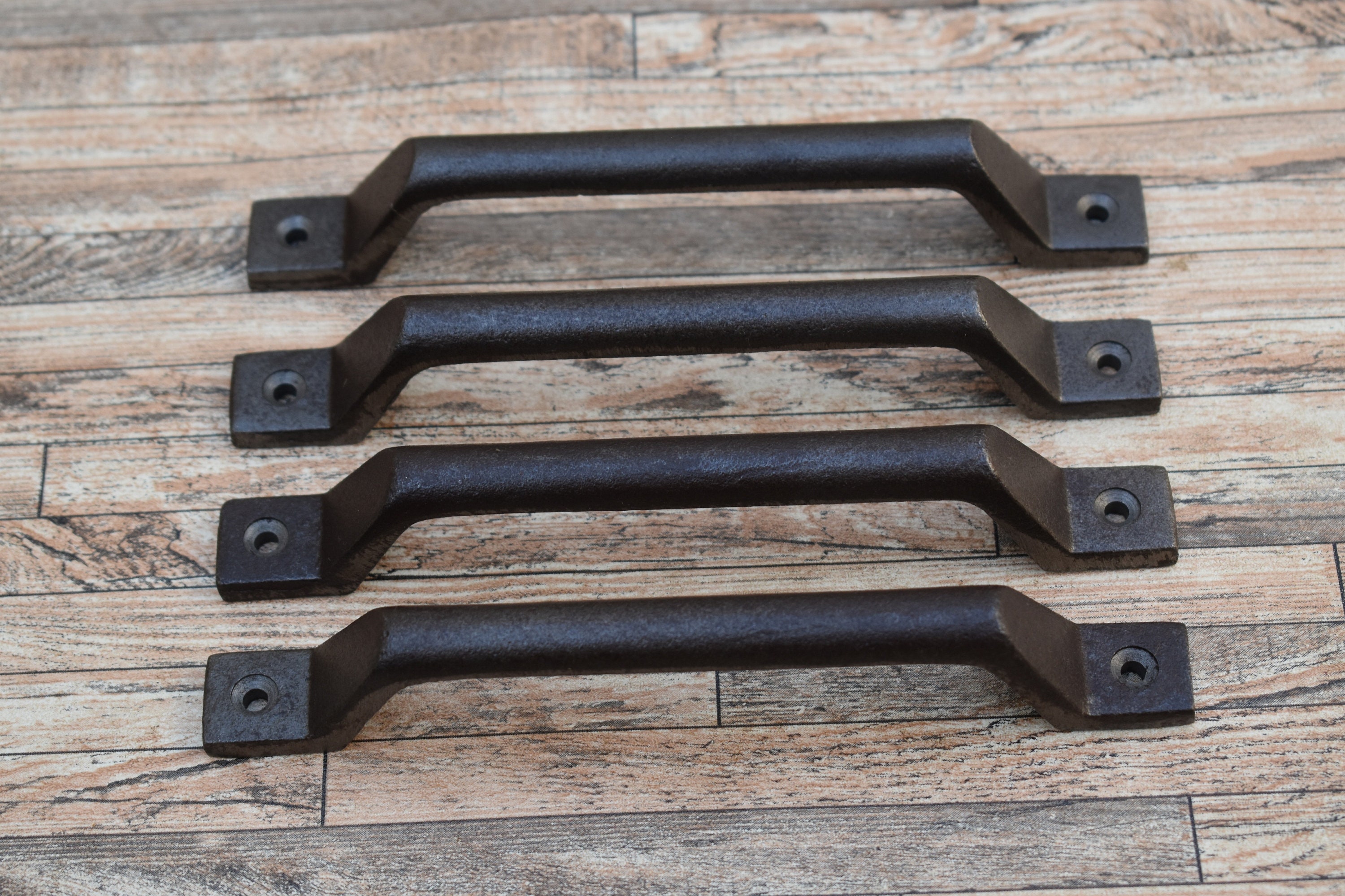 Handmade Cast Iron Pull Handles, Farmhouse Kitchen Cabinet Door Hardware (4 Pcs)