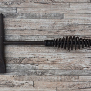 Vintage All Steel Handmade Welding Work Tinsmith Chipping Hammer Iron Handle With Spring Workshop Hardware Tool