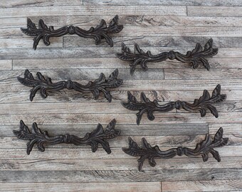 6 Vintage Cast Iron Leaf Pulls, Victorian Drawer Handles, Farmhouse Decor, Row Finish