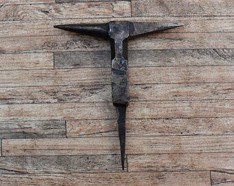 Vintage Iron Goldsmith Silversmith Tinsmith Jewelry Making Miniature Anvil Hardware Tools Farm Barn House Decor 6 Oz