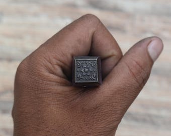 Vintage Style Handmade Iron Square Floral Silversmith Leather Craft Pendant Charms Soft Metal Jewelry Making Stamp Seal Punch Tool