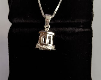 Sterling Silver Gazebo on box chain