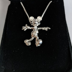 Sterling Silver Mouse walking pendant on Chain