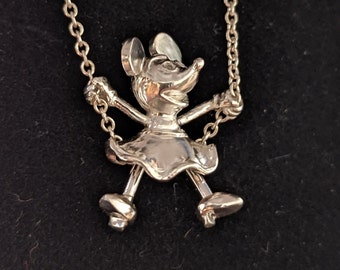 Sterling Silver likeness of Minnie Mouse pendant on cable chain