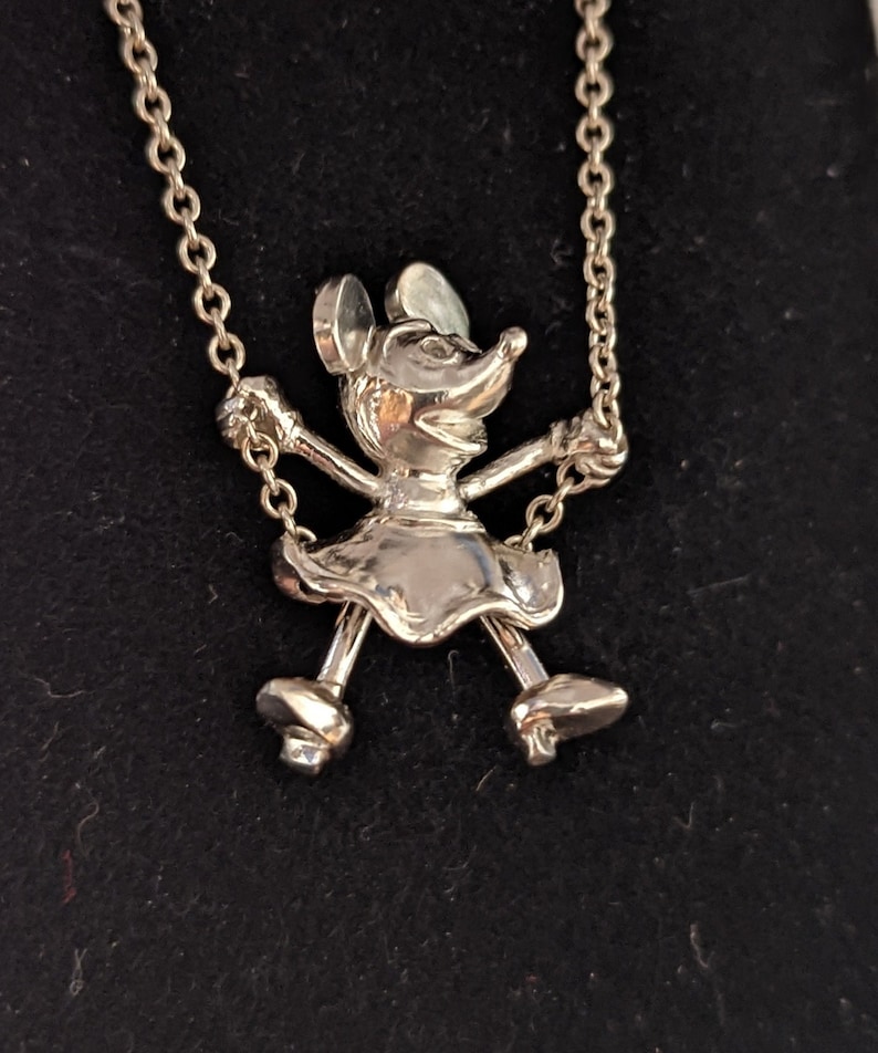 Ciondolo in argento sterling raffigurante Minnie Mouse su catena a maglie immagine 1