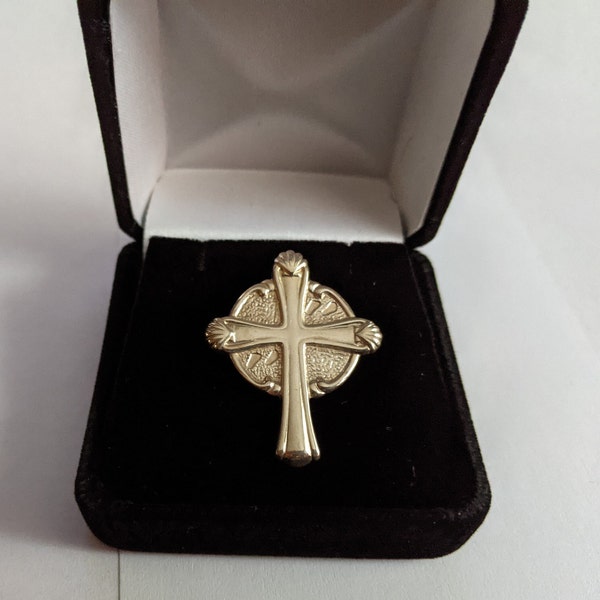 Sterling silver Cross Footprints pendant