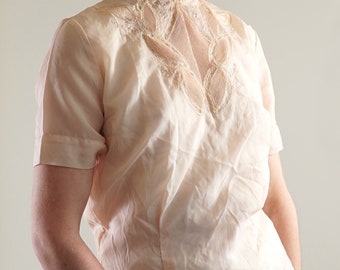 Vintage 1980s Sheer Blush Short Sleeve Shell with Floral Embroidery Buttons Up the Back