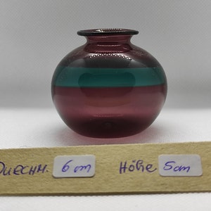 Mini Vase mit unterschiedlichen Dekors