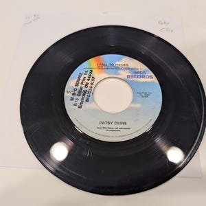 Patsy Cline "I Fall To Pieces / He Called Me Baby" Vinyl 7" Single (strong VG+ visual / play-graded strong VG+)