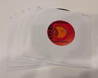 Collection de 5 45 tours vinyle 7 pouces de Roger Miller (tous les disques sont en état VG+ à EX+)