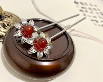 Roter Achat-Blumen-Haarschmuck, Haarstab aus versilbertem Kupfer