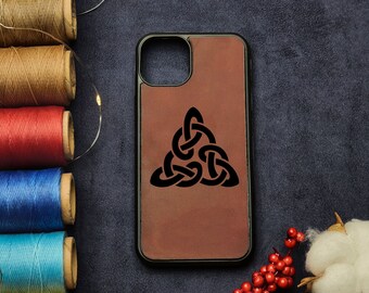 Funda de cuero personalizada para iPhone 12, 13, 14, 15 Pro Max, Mini Plus, regalo, nudo celta, triquetra, runas vikingas nórdicas celtas, Yggdrasil