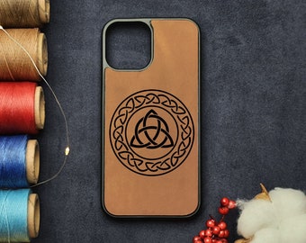 Funda de cuero personalizada para iPhone, a prueba de golpes, con diseño de nudo celta, triquetra, runas vikingas nórdicas celtas y Yggdrasil, regalo de cumpleaños y Navidad.