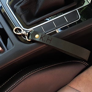 Car / House / Apartment / Moto / Bike - Personalized Leather Keychain