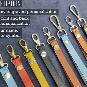 Personalized leather keychain accesories