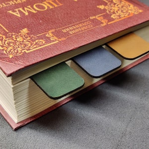 Custom Corner Bookmark for Men, Vegan Leather Bookmark Gift, Name Bookmark, Corner Bookmarker, Personalized Gift for Him