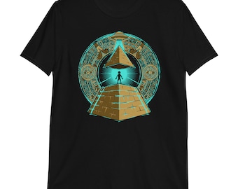 Pyramids UFO Graphic T-Shirt: Egypt Aliens Nerd Shirt