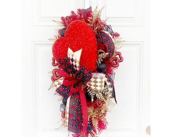 Valentine's Day Swag for Front Door, Wreath for Valentine’s Day, Valentine's Door Decor, Wreath with Hearts, Valentine's Day Wreath