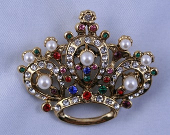Vintage Rhinestone Crown Brooch Pin With Faux Seed  Pearl In Antique Gold Tone