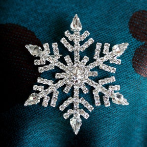 Crystal Winter Snowflake Flower Clear Rhinestone Elegant Christmas  Brooch Pin and Pendant, Christmas Holiday Gift Jewelry