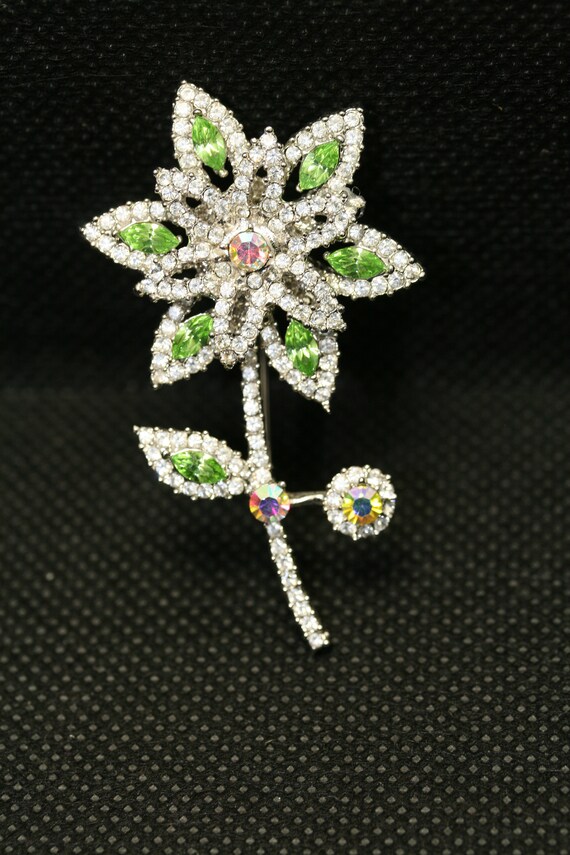 Vintage Rhinestone Daisy Flower Brooch Pin,  Crys… - image 3