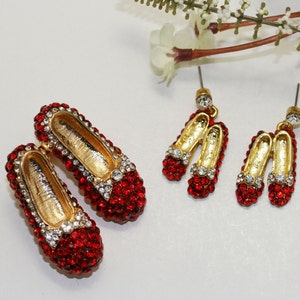 Ruby Rhinestone Slipper Brooch/Pin & Dangle Earrings Set, Red Ruby Rhinestone Gold Tone Slipper Jewelry Set