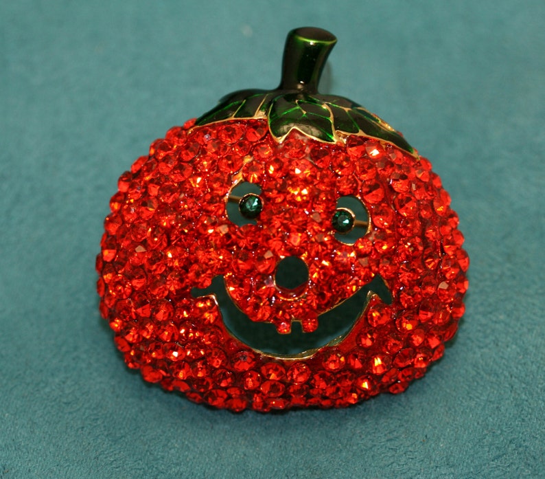 Large Rhinestone Halloween Pumpkin Brooch Pin, Fashion Costume Holiday Jewelry, Crystal Pumpkin Brooch Pin image 7