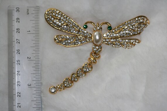 Large Vintage Rhinestone Dragonfly Brooch  with A… - image 9